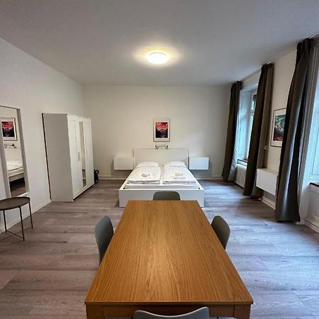 Hitrental Seefeld - Kreuzstrasse Apartments Цюрих Екстер'єр фото