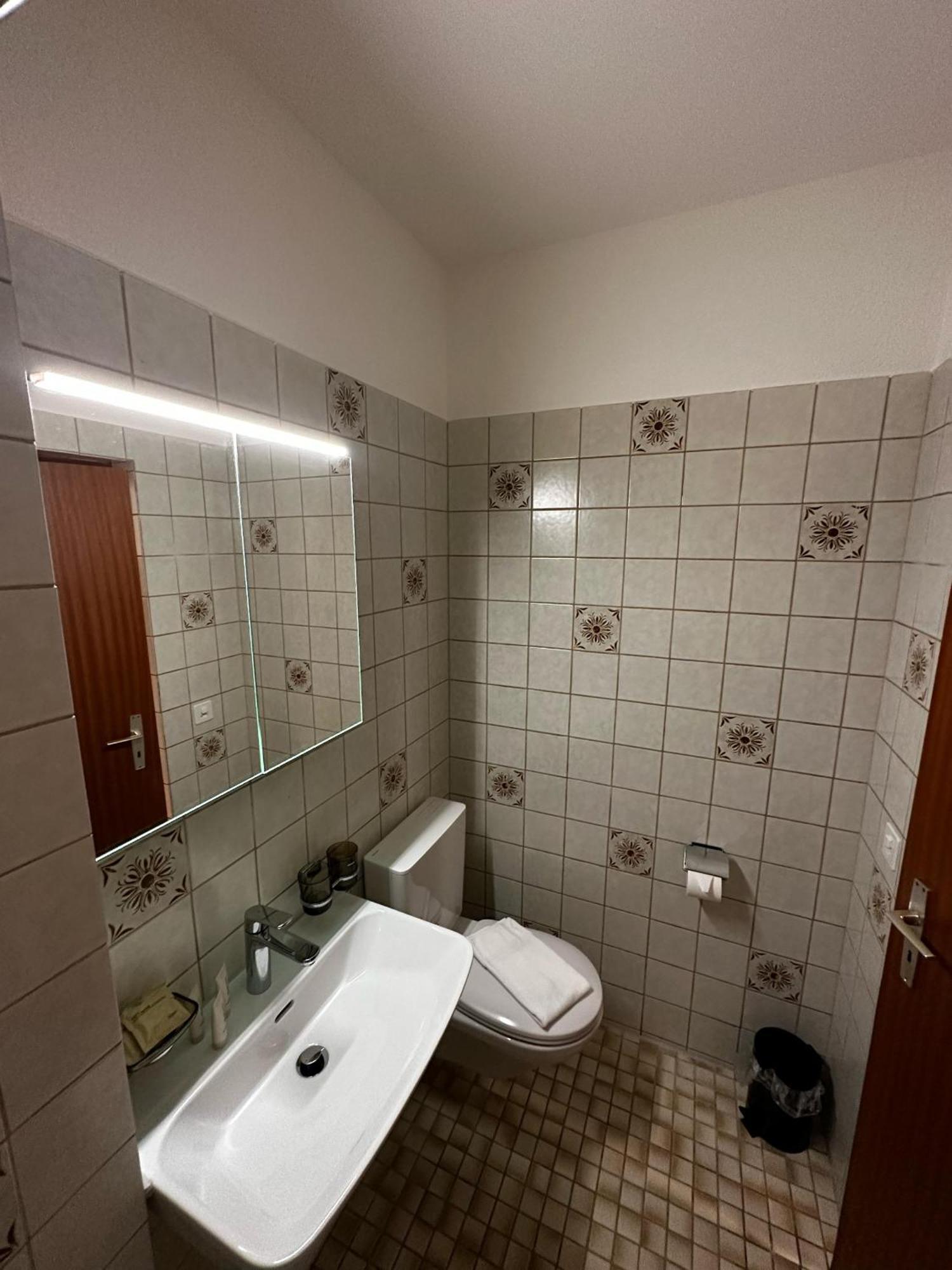 Hitrental Seefeld - Kreuzstrasse Apartments Цюрих Екстер'єр фото